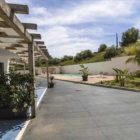 Tico Tico, Casa Con Piscina A Due Passi Dal Mare San Leone