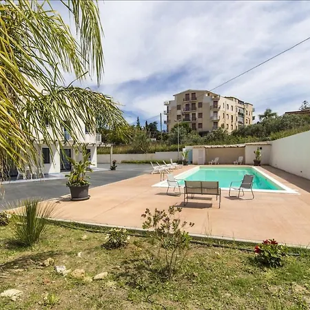 Tico Tico, Casa Con Piscina A Due Passi Dal Mare Semesterbostad *
